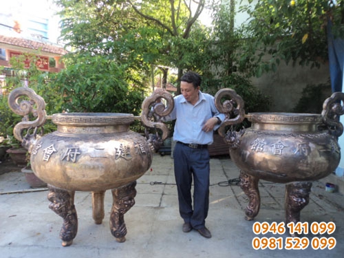 Các mẫu lư đồng đẹp trưng nhà thờ, ngoài trời lư đồng đúc
