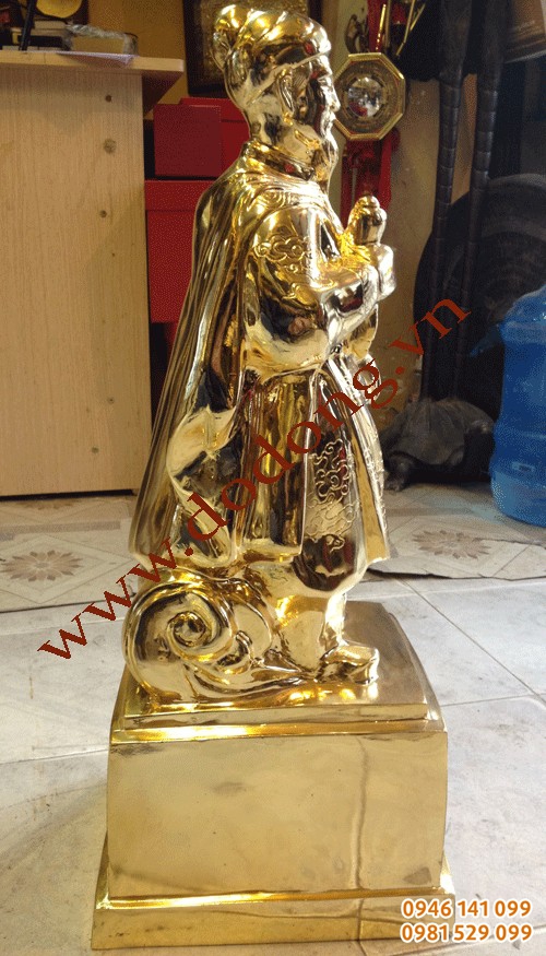 Góc tượng chụp nghiêng