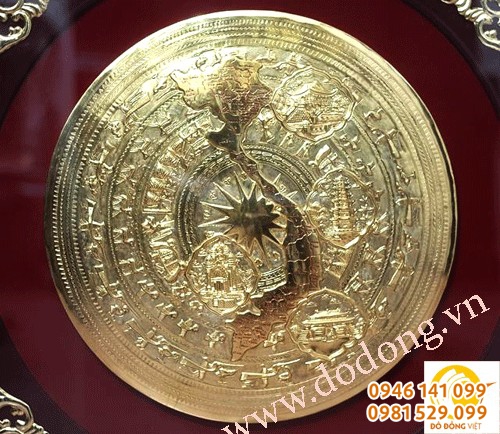 Tranh đồng mặt trống chạm hình chữ S Việt nam mạ vàng