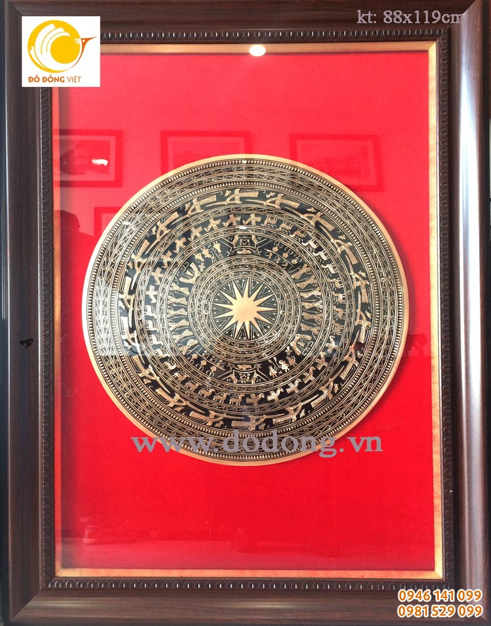 tranh mặt trống đồng dk 60cm đóng khung 88x119cm theo ý của khách hàng