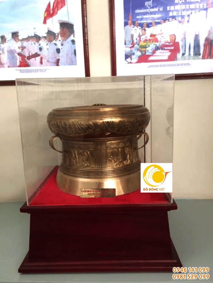 sản phẩm trống đồng quà tặng đặc biệt dành cho đối tác, khách hàng vip
