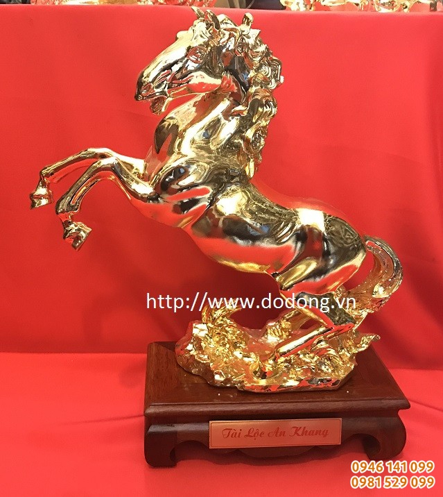 Tượng ngựa phi mạ vàng 25cm Mạ vàng