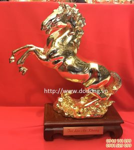Ngựa phi nước đại, tượng ngựa mạ vàng 28cm