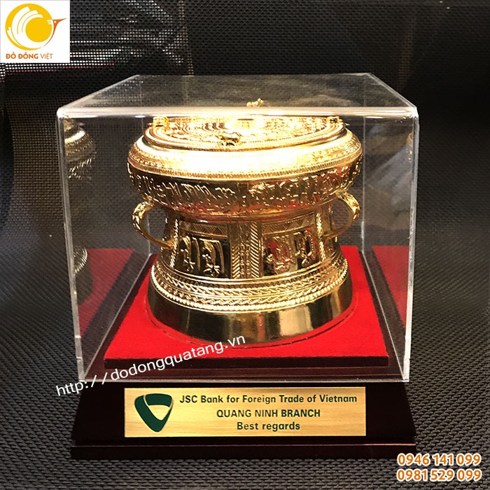 Bộ trống đồng làm quà đối ngoại đặc biệt sang trọng và tinh tế được nhiều ngân hàng ưa thích