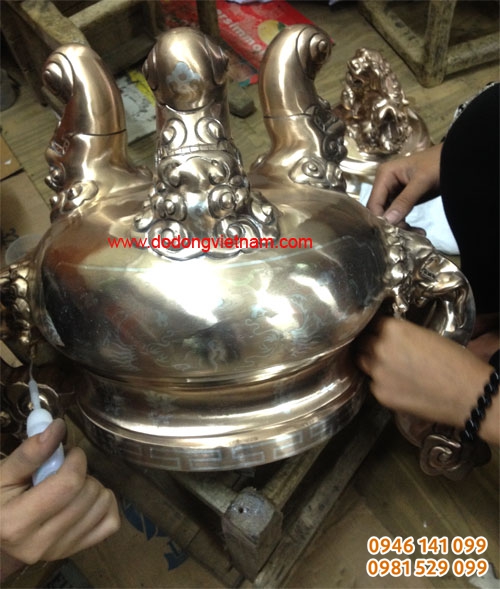đỉnh đồng cham khảm ngũ sắc