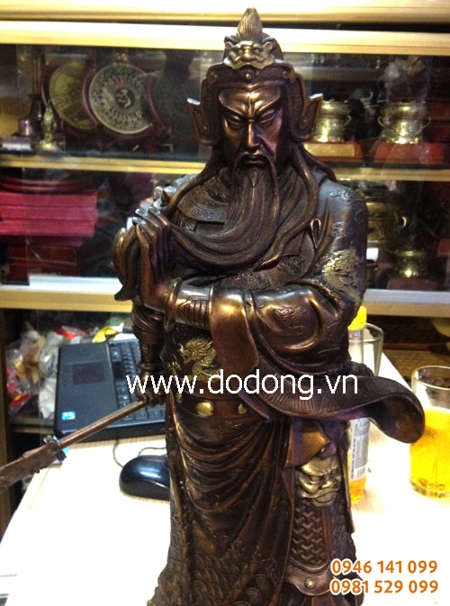 Mặt nhìn giữ tướng, thần thái đẹp, oai phong