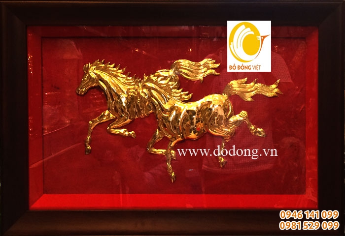 Tranh đồng song mã 30x40cm quà tặng