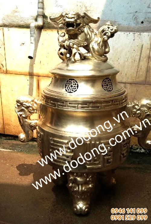 lư hương đồng vàng