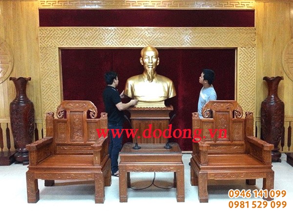 Bác hồ bày phòng làm việc huyện ủy