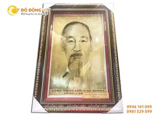 Tranh Bác Hồ bằng đồng làm ăn mòn truyền thần