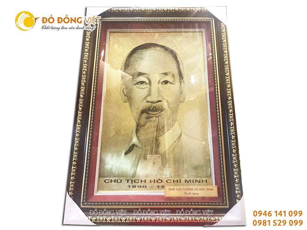Tranh Bác Hồ bằng đồng làm ăn mòn truyền thần