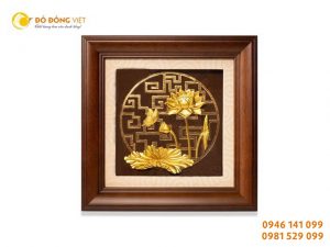 Tranh hoa sen dát vàng
