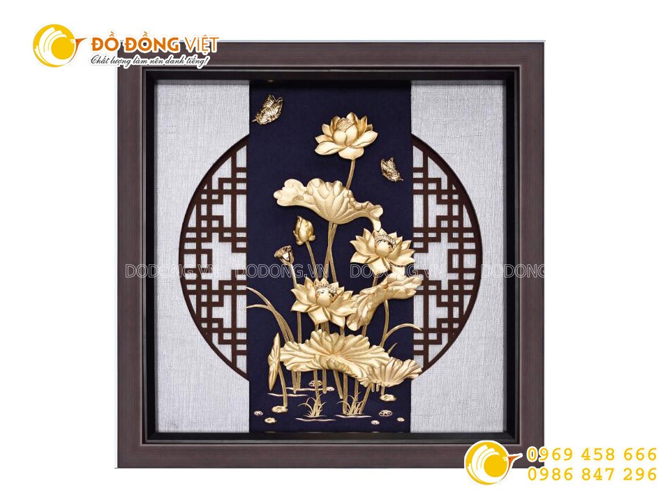 Tranh hoa sen dát vàng khung 30x30cm tinh xảo