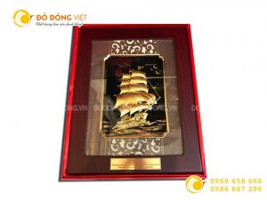 Tranh vàng 24k thuận buồm xuôi gió