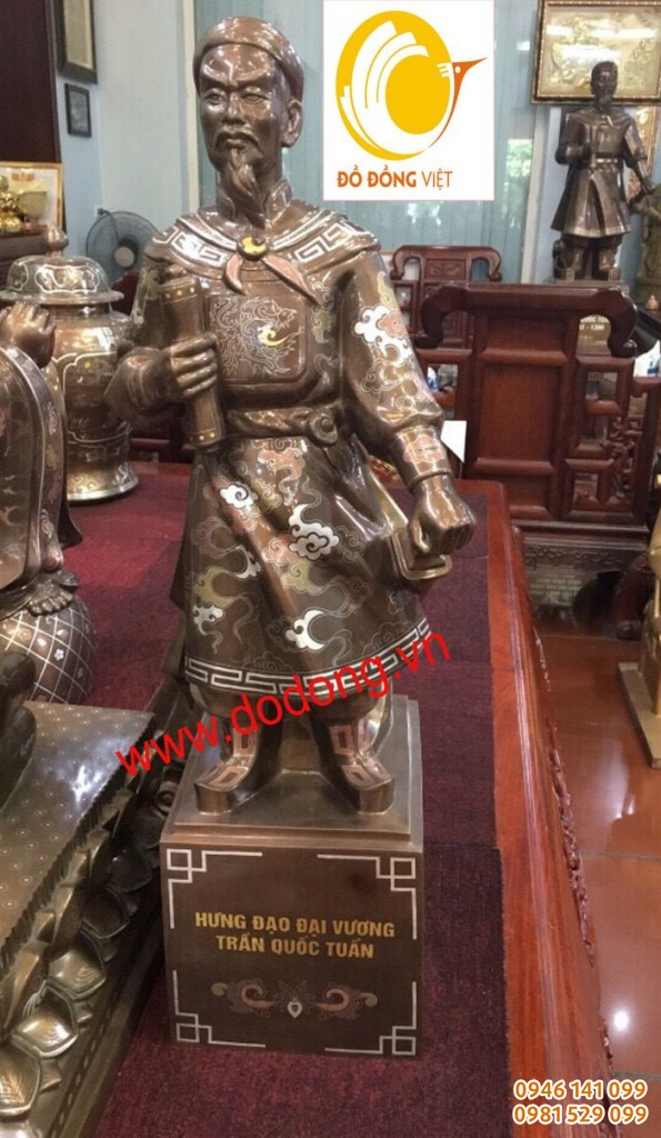 trần quốc tuấn chữ vàng