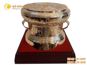 Trống đồng lưu niệm mạ vàng, quà tặng trống đồng mạ vàng cao cấp