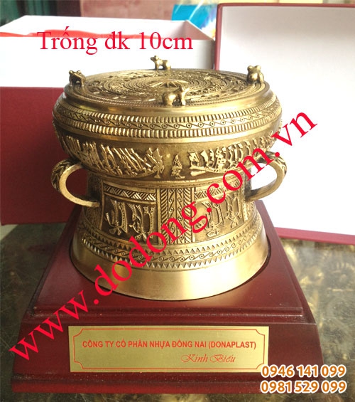 Trống đồng gắn logo, lời tặng miễn phí