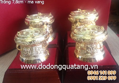 Trống đồng phi 7,8cm mạ vàng cao cấp mang đi tặng đối tác