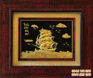 Tranh thuyền buồm mạ vàng 24k quà tặng