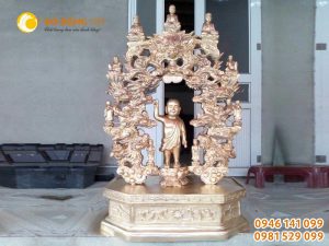 Tượng phật đản sinh bằng đồng