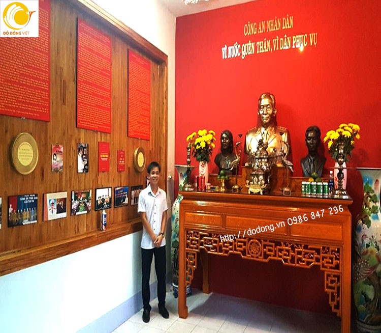Bàn thờ tướng Bùi thiện ngộ, bộ trưởng công an nhân dân Việt nam