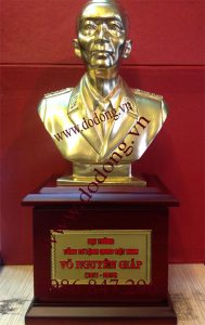 Tượng chân dung Đại tướng 16cm Tượng đồng việt