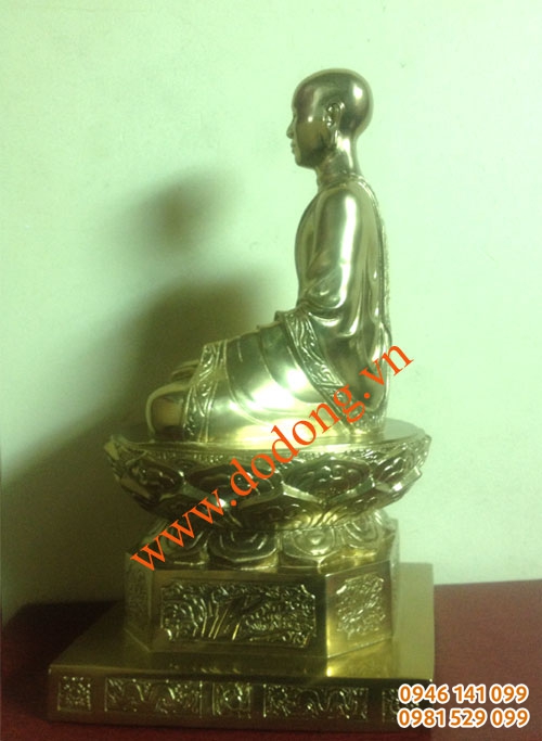 Tượng đồng đức phật hoàng