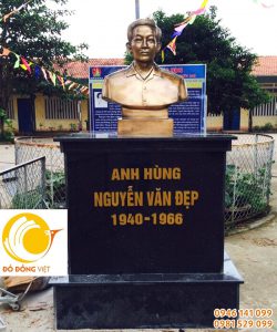 Tượng đồng chân dung các anh hùng tại Huyện Đức hòa, Long an