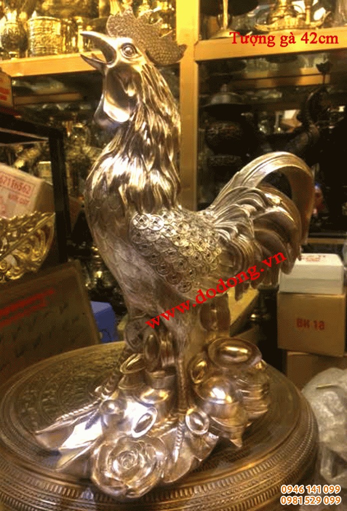 tượng gà trống đứng trên tiền là biểu tượng phong thủy năm 2017
