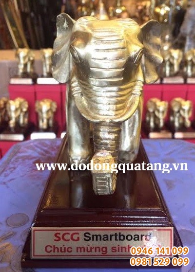 Tượng voi đồng làm quà tặng đối tác, quà sinh nhật ý nghĩa