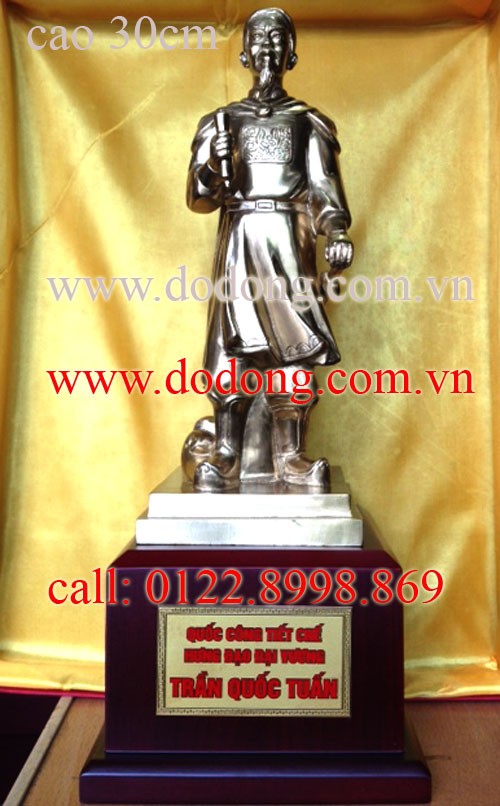 Tượng Đức thánh dùng trang trí bàn làm việc theo phong thủy