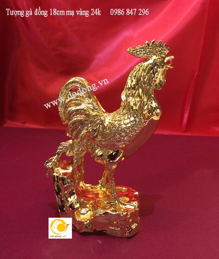 Đúc tượng gà trống làm quà tặng 24k, tượng con gà trống dát vàng đẹp